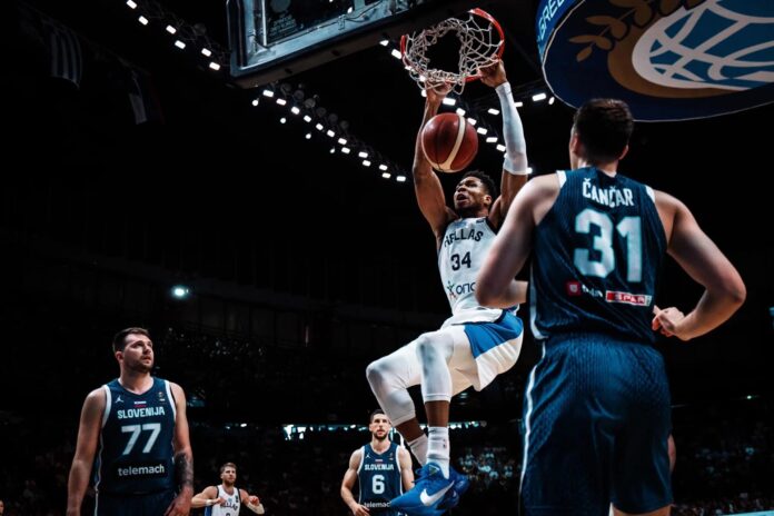AMP2.- Baloncesto.- (Crónica) Antetokounmpo se carga a Doncic y Grecia optará al billete olímpico