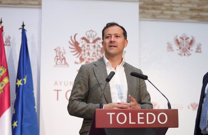 Alcalde Carlos Velázquez