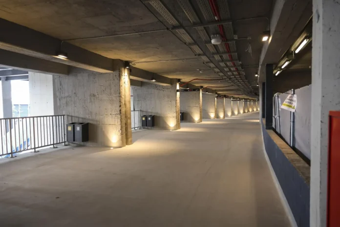 Fútbol.- Laia Bonet defiende el