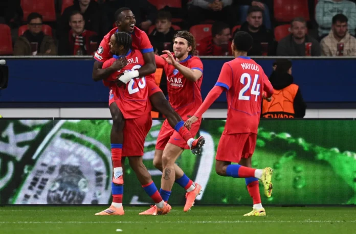 Fútbol/Champions.- (Crónica) PSG, Dortmund e Inter golean a domicilio para seguir en los puestos altos