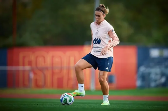 Fútbol/Selección.- Alexia Putellas se incorpora al grupo y estará lista para la semifinal ante Suecia