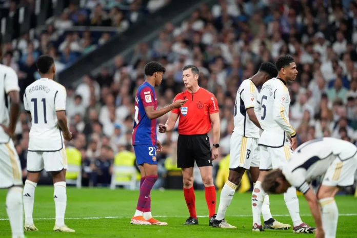 Fútbol.- El riojano César Soto Grado arbitrará el Clásico de este domingo entre el Real Madrid y el FC Barcelona