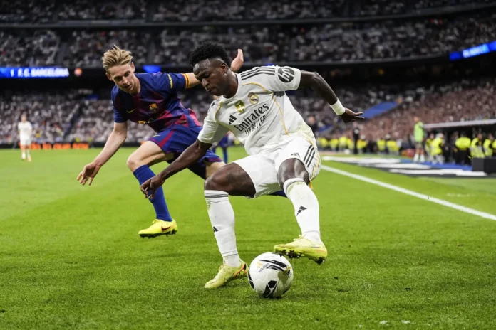 Fútbol.- De Jong: