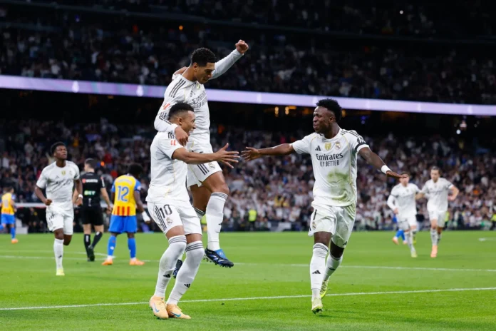 Fútbol/Primera.- Crónica del Real Madrid - Valencia, 4-0