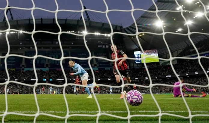 Fútbol/Premier.- (Crónica) El Manchester City reclama el segundo puesto al Bournemouth