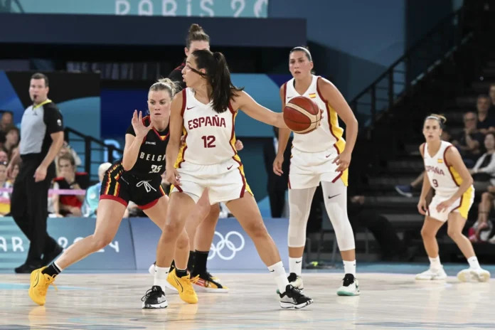 Baloncesto/Selección.- Alba Torrens y Raquel Carrera, bajas en una lista a la que vuelven María Conde y Maite Cazorla