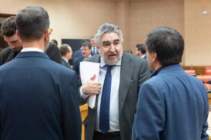 Fútbol.- Uribes apela al protagonismo