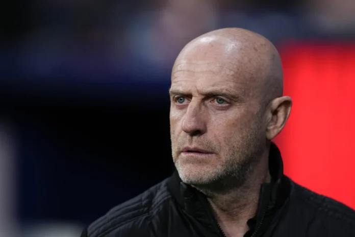 Fútbol.- AMP.- El Levante destituye a Julián Calero e Iborra y Del Moral toman el mando de manera interina