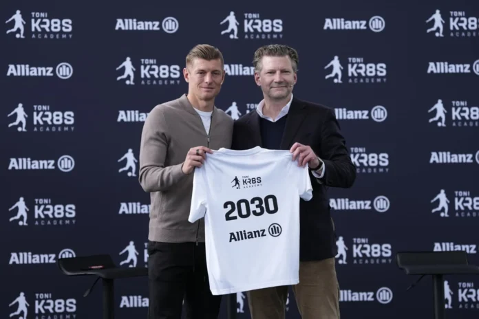 Fútbol.- Toni Kroos Academy y Allianz firman una alianza hasta 2030 para