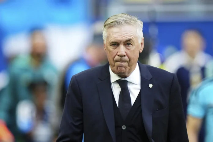 Fútbol.- Carlo Ancelotti visita a José Mourinho y la plantilla del Real Madrid en Valdebebas