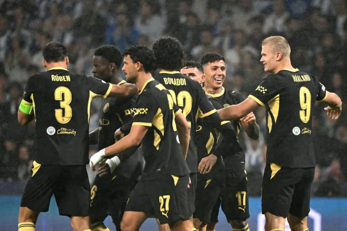 Fútbol/Champions.- (Crónica) Haaland decide para el City en Oporto y el Villa gana en Brujas