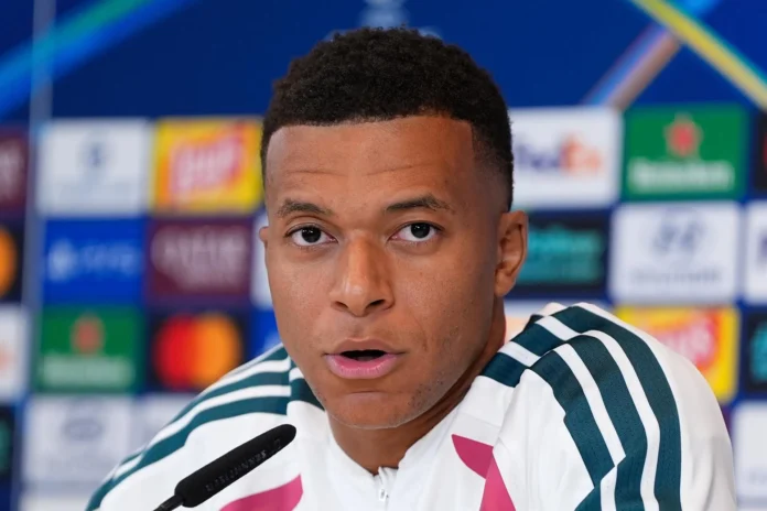 Fútbol/Champions.- Kylian Mbappé: "Pienso que este puede ser un buen año para ganar el Balón de Oro"