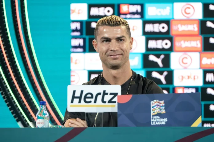 Fútbol.- Cristiano Ronaldo: "Cuando sienta que no estoy aportando nada en el campo, agarraré el balón y me iré"