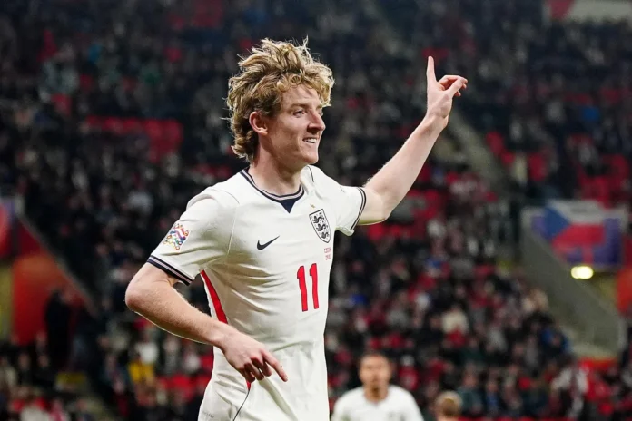 Fútbol.- (Crónica) Anthony Gordon y Harry Kane castigan a Chequia