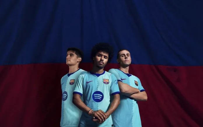 Fútbol.- El Barça vuelve a los años 90 con una tercera equipación en tonos verdes