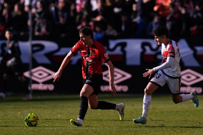 Fútbol.- El defensa albanés Marash Kumbulla, cedido con opción de compra al Rayo Vallecano