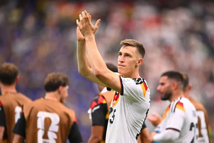 Fútbol.- El defensa Nico Schlotterbeck sufre de una lesión en el tobillo y abandona la concentración de Alemania