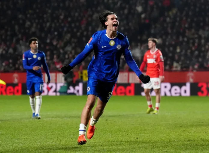 Fútbol.- El delantero español Marc Guiu deja el Chelsea y firma por el RB Leipzig alemán