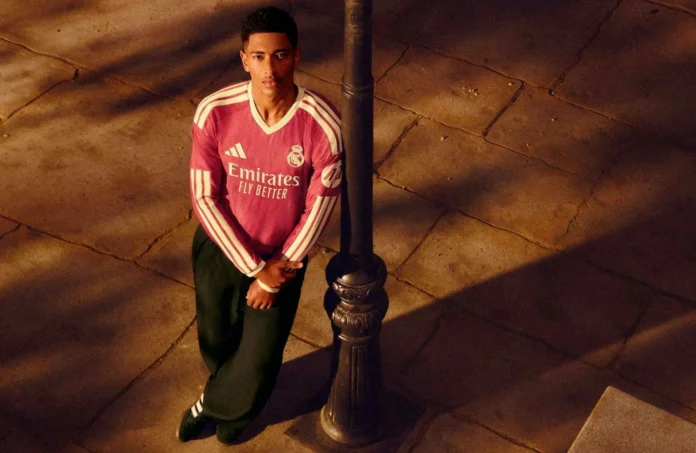 Fútbol.- El Real Madrid apuesta por el rosa para su tercera equipación de la temporada