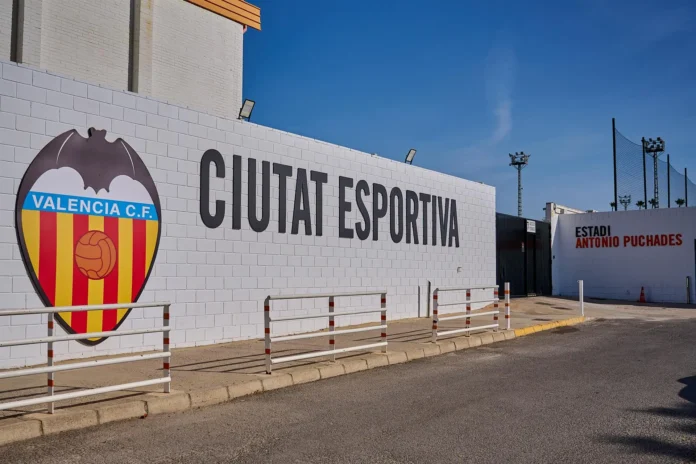 Fútbol.- El Valencia CF destituye al doctor responsable de los servicios médicos