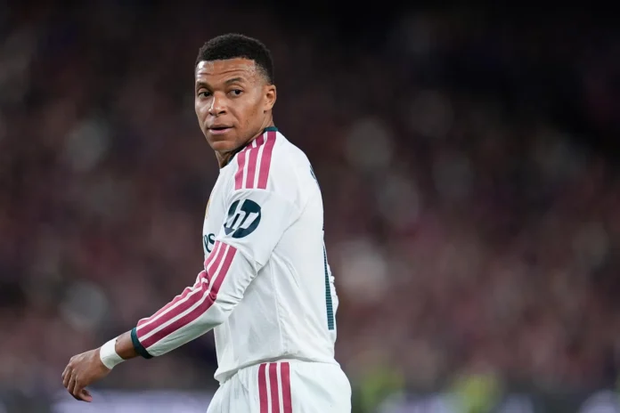 Fútbol.- Empresas chinas rompen sus contrato de patrocinio con Mbappé tras referirse a Mao Zedong como "dictador"
