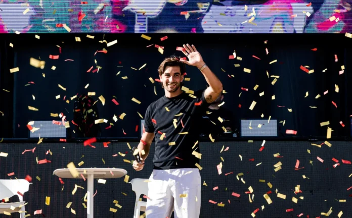 Fútbol.- Ferran Torres no se incorpora con el Barça a la vuelta de los campeones del mundo