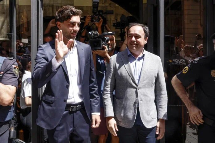 Fútbol.- Ferran Torres, nuevo embajador de la Comunitat Valenciana: "Representa una identidad a la que jamás renunciaré"