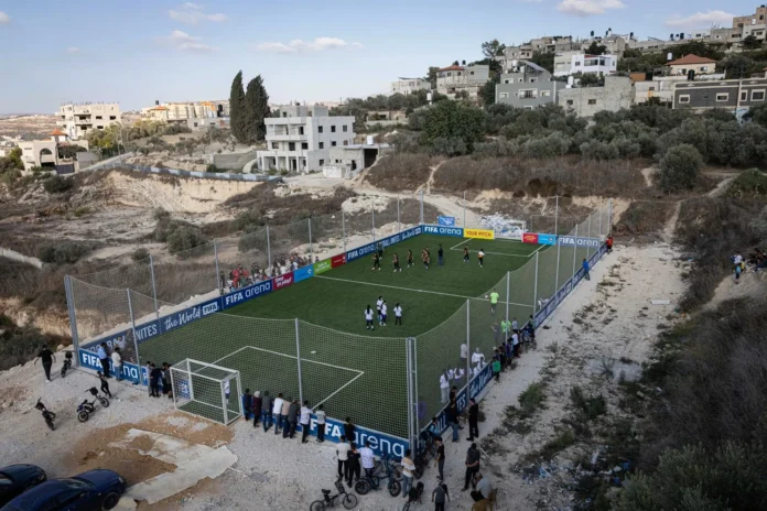 Fútbol.- FIFA inaugura dos mini campos en Cisjordania para abrir "un espacio muy necesario" a los niños de la zona