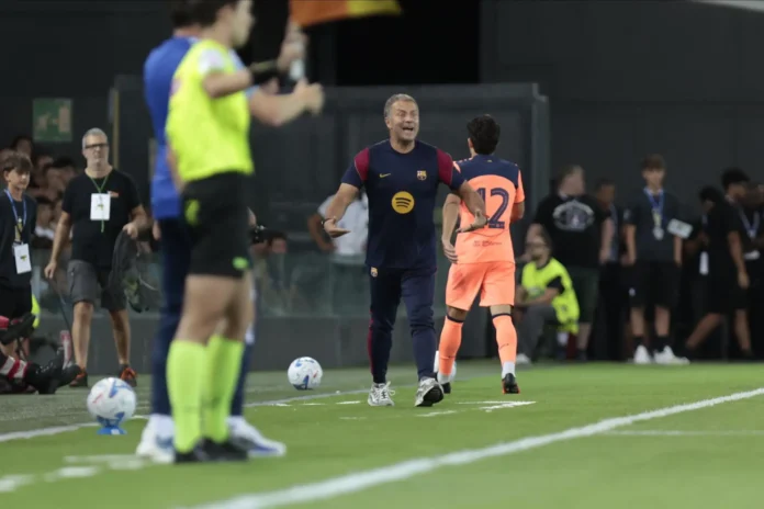 Fútbol.- Hansi Flick habla de Araújo, Casadó y Roony: "No es fácil pero tenemos que tomar decisiones"