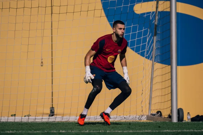 Fútbol.- Joan Garcia regresa a los entrenamientos del Barça con el grupo