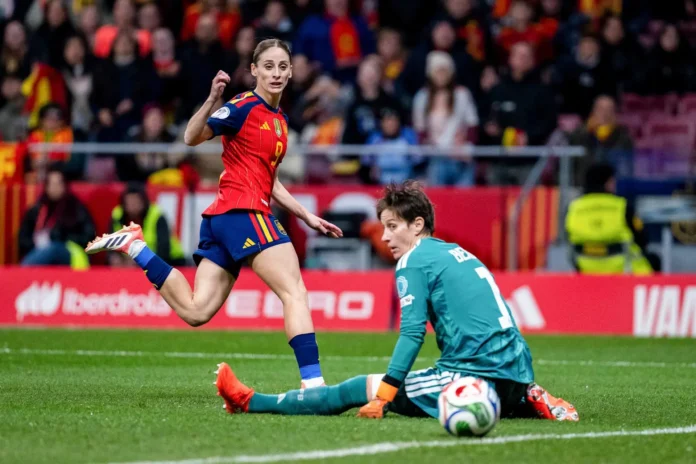Fútbol.- La delantera española Esther González ficha por el Al Qadsiah de Arabia Saudí