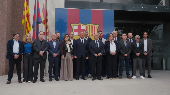 Fútbol.- La Junta Directiva del FC Barcelona reitera su confianza en Flick y Sekulic