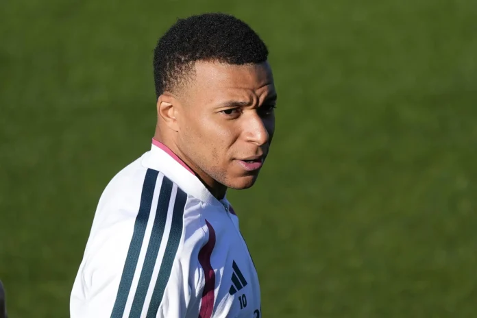 Fútbol.- La televisión estatal china suspende las emisiones de LaLiga tras la polémica con un 'meme' de Mbappé