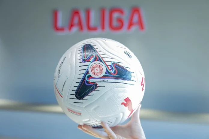 Fútbol.- LaLiga implantará el Balón Conectado en todos sus partidos