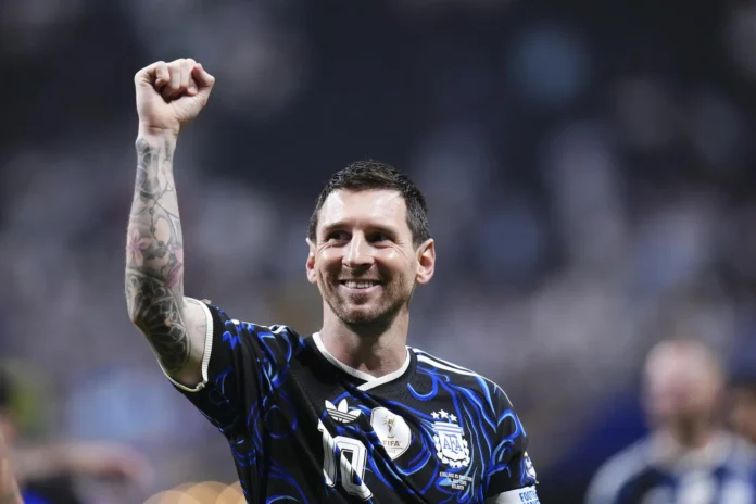 Fútbol.- Las ligas argentinas rendirán tributo a Leo Messi con un minuto de aplausos en el minuto 10 de sus partidos