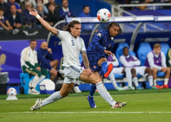 Fútbol/Liga Naciones.- (Crónica) Italia estropea el estreno en casa de la Francia de Zidane y Bélgica golea a Turquía