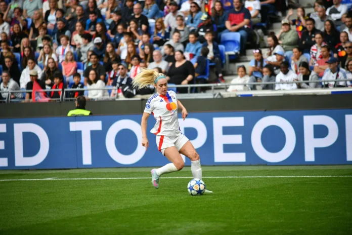 Fútbol.- Lindsey Heaps y los duelos contra España: "Quieres jugar contra los mejores para prepararte a fondo"