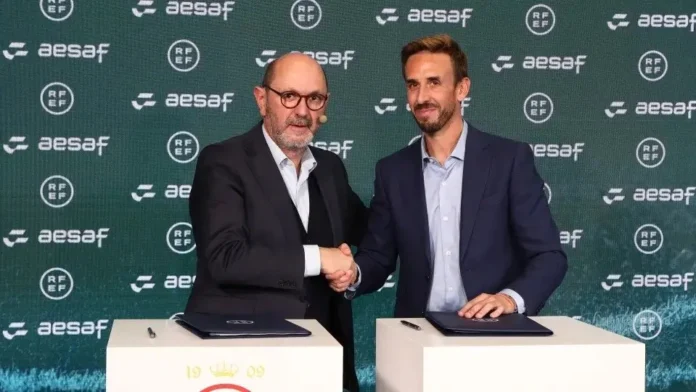 Fútbol.- Louzán celebra el I Convenio Colectivo Femenino como "un paso histórico para las árbitras españolas"