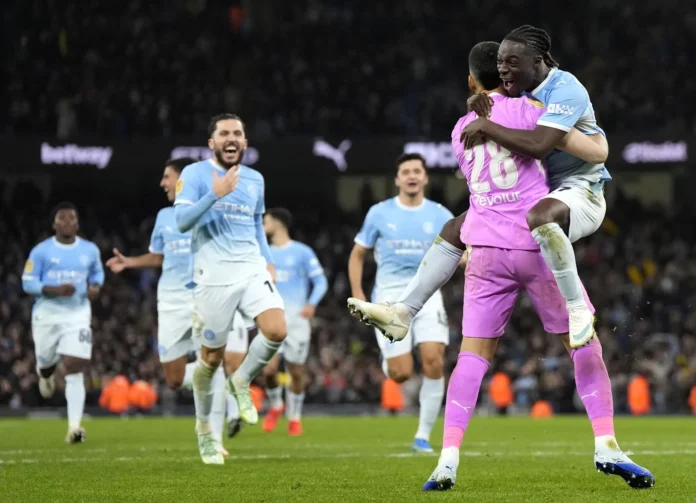 Fútbol.- Manchester City y Liverpool avanzan en la Carabao Cup con penaltis