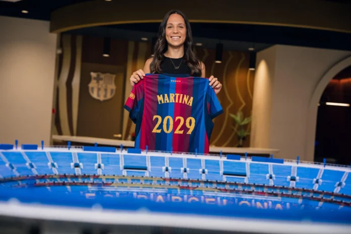 Fútbol.- Martina Fernández: "He crecido mucho y lo daré todo por este escudo"