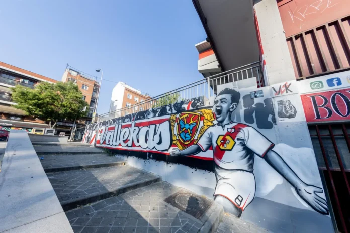 Fútbol.- Más Madrid y PSOE pedirán blindar la permanencia del Rayo en su "sede histórica" de Vallecas