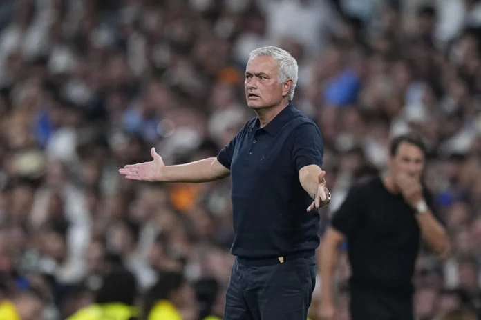Fútbol.- Mourinho: "Sabía que el equipo no tenía fuerza para continuar igual"