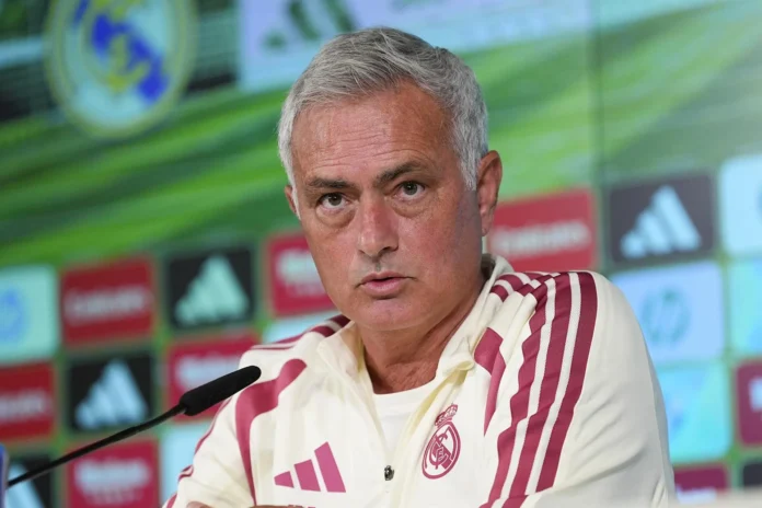 Fútbol.- Mourinho: "Un jugador del Real Madrid lo es 7 días a la semana, 24 horas al día y 12 meses al año"