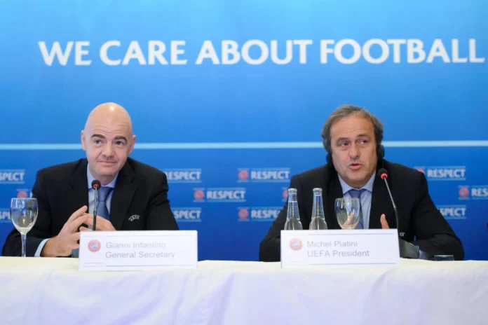 Fútbol.- Platini cree que Infantino "ha fracasado" y recuerda que "siempre" le ha gustado "el dinero y el poder"