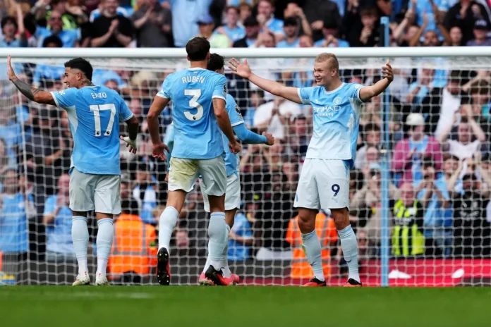 Fútbol/Premier.- (Crónica) El Manchester City se asienta como líder y el Liverpool se acerca a la zona alta