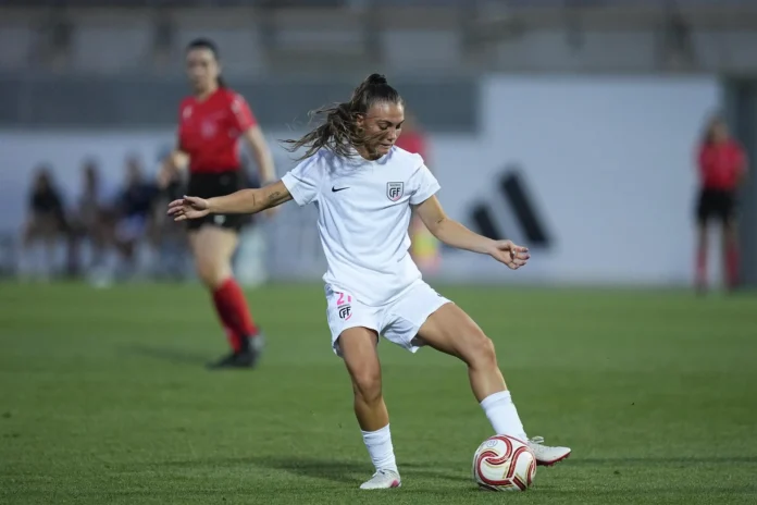 Fútbol.- (Previa) El Madrid CFF y el Athletic Club se cruzan en busca de aprovechar el Clásico de la Liga F Moeve