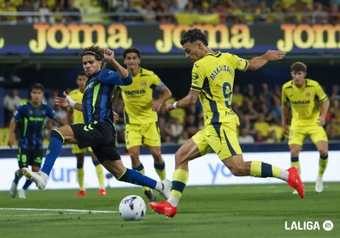 Fútbol/Primera.- (Crónica) El Betis remonta y hunde más al Villarreal