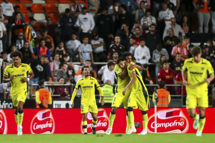 Fútbol/Primera.- (Crónica) El Villarreal enfría el efecto Aguirre y el Elche despega en Vallecas