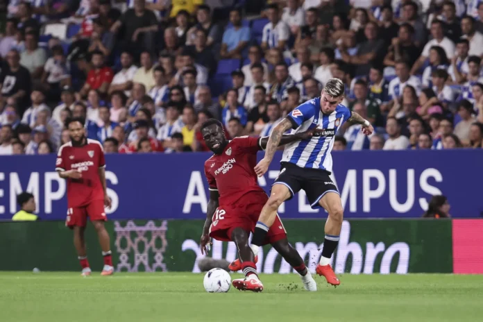 Fútbol/Primera.- (Crónica) Espanyol y Sevilla empatan en la locura y Boyé catapulta al Alavés con un 'hat-trick'