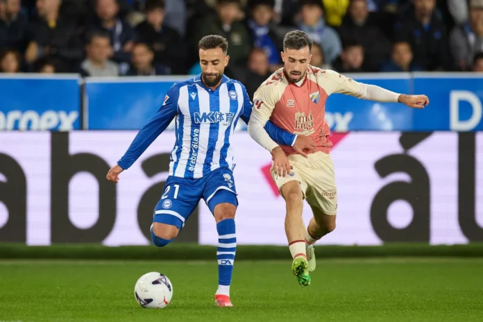 Fútbol/Primera.- El Alavés rescata un punto y evita el primer triunfo del curso del Málaga